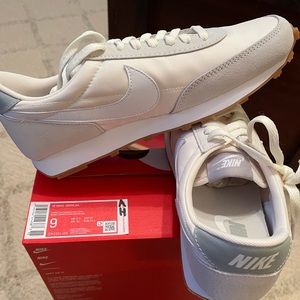 Brand New in Box Nike Daybreak 9